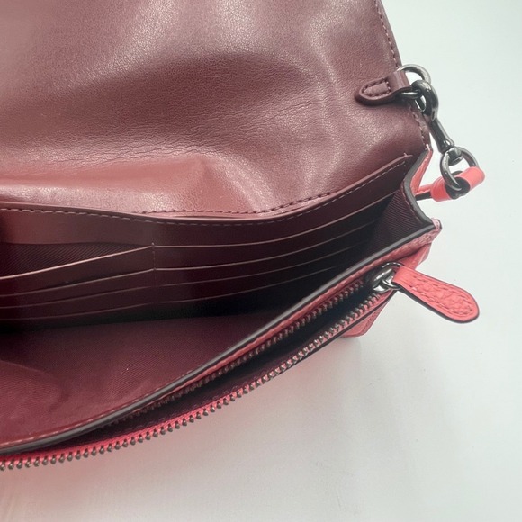 Coach Pink Leather Crossbody Shoulder Bag Chain Strap Flap Closure Zip Pocket - Picture 5 of 8